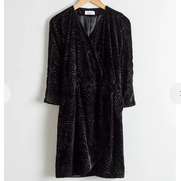Paris Atelier & Other Stories Black Zebra Texture  Velvet Wrap Dress Size Small - Picture 14 of 15